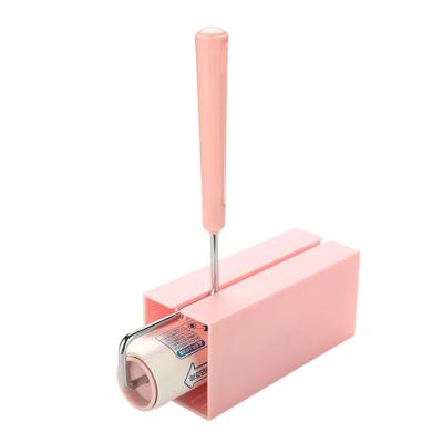 China Manual Reusable Sticky Fiber Sticky Roller Silicone Fiber Cleaning Sticky Roller Remove Dust For Clothes for sale