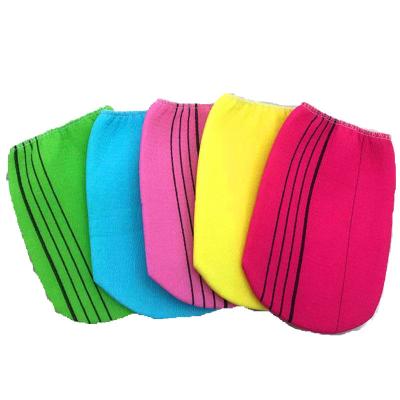 China In Stock High Quality Skin Care Product Korea Italy Shower Spa Glove Body Scrub Squishy Exfoliating Cloth Bath Glove for sale