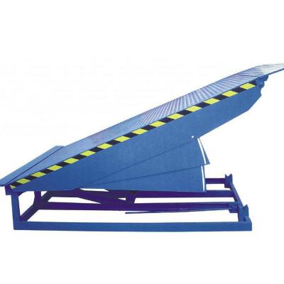 China Industrial Warehouse 10000kg Dock Leveler Bumper Sized Capacity Customized For Container for sale