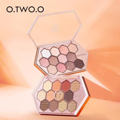 China EYE O.TWO.O Highly Pigmented Matte Glitter 12 Colors Eyeshadow Palette Makeup Palette for sale