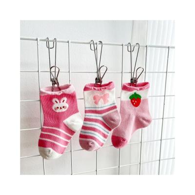 China Breathable Kids Socks Soft and Warm Spring Socks with Cute Print Customized Cotton for sale