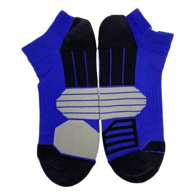 China Unisex Regular Style Ankle Sport Socks with Anti Slip Design and Quick Dry Technology for sale