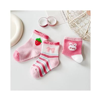 China Anti Slip Baby Socks 6-12 Months in Standard Thickness and 70% Combed Cotton Material for sale