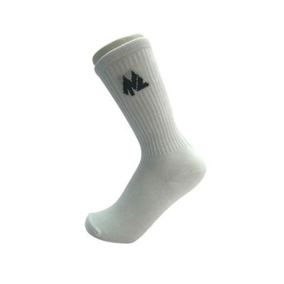 China Middle Thick All Season Crew Length White Sports Socks Anti Slip Knitted Beauty Socks for sale