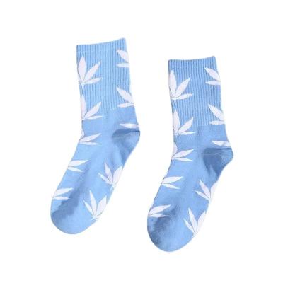 China Regular Style Beauty Socks for Men Women Unisex Red Blue Cotton Elastic Sports Socks for sale