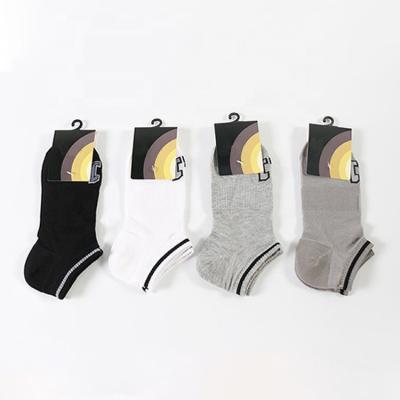 China Daily Wear Men's Cotton Ankle Socks with Absorbent Fabric and Letter Pattern for sale