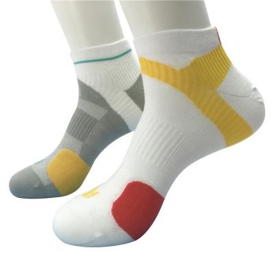 China Anti Slip Beauty Socks Running Sports Socks with Compression and 3% Elastane Fabric for sale