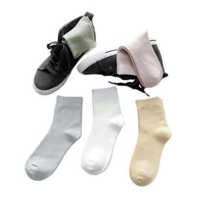 China Schönheitssocken Modische Socken aus Bambusfasern für ein atmungsaktives und komfortables Custom Wear zu verkaufen