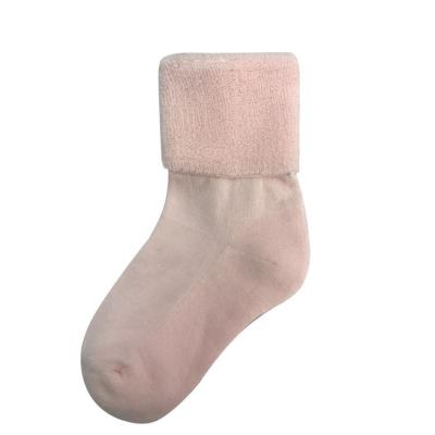 China Custom Design Cute Children Ankle Socks for Winter School Girls in Combed Cotton for sale