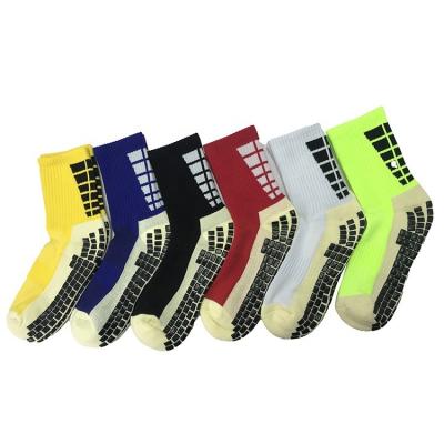 China Druckmuster Nadeldetektion Sportsocken für Männer Nylon Anti-Rutsch nahtlos zu verkaufen