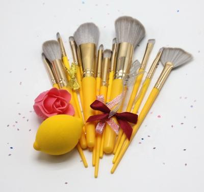 China Angular Blush Amazon Hotsale Makeup Brush  Wholesale Price Multicolor Makeup Brush Set  Fashion Personal Custom Logo Material Makeup Brushes for sale