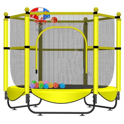 China Eco-friendly 55 Inch Kids Trampoline With Protective Net Jumping Game For Kids Trampoline With Basketball Hoop for sale