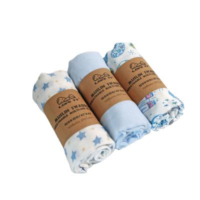 China 2022 Anti-Static Neutral Muslin Wrap Soft Organic Bamboo Blanket Cotton 47*47 Thumb Newborn Wrap Three Piece for sale