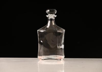 中国 wholesale 500ml 750ml empty Bordeaux shape glass wine bottle customized Clear Empty Liquor Wine Glass Bottles 販売のため