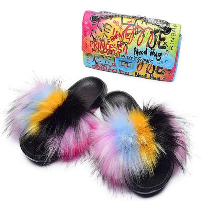 China 2021 PVC Summer Wholesale Furry Sandals Pantuflas Slippers Fluffy Fur Slides and Purse Fur Slippers Handbags Matching Set for sale