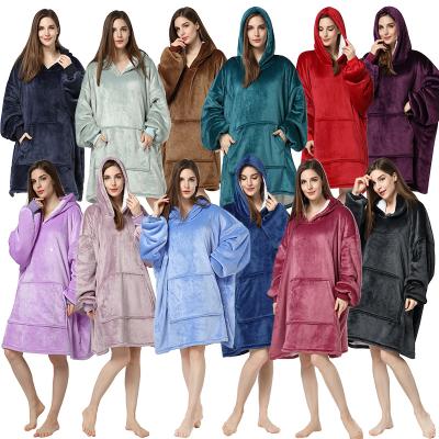 China Autumn Winter Warm Pure Color Slip-on Lazy Hooded Pocket Clothes Thick Home Ladies Pajamas for sale