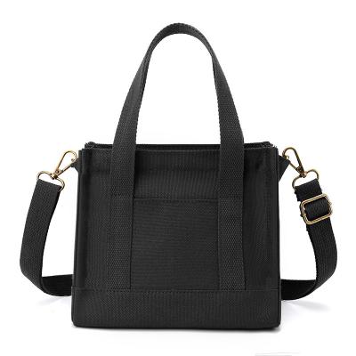 China Custom Big Shoulder Fashion Tote Bag Fashion Clothes Sling Bag Mini Women's Canvas Bags for sale