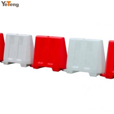 China Plastic Aluminum Rotational Molding Traffic Barrier , pe road barrier rotomolded blow molding for sale