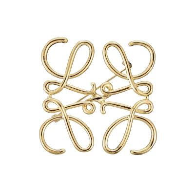 China Fashionable Factory Show Wholesale Star Geometry Square Brooch Spanish Women Dress To Suit Symmetric Hollow Lapel Pin B2-002 for sale