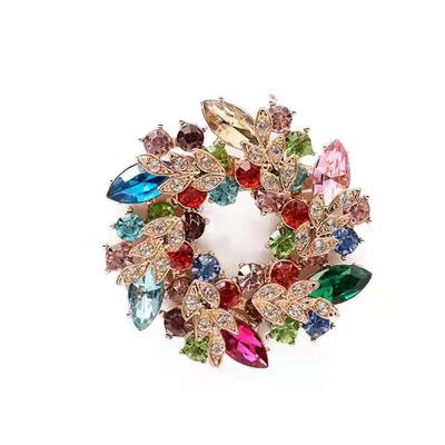 China Wholesale Fashionable Factory Suit Letter Brooch 26 Alloy Rhinestone Brooch Can Be Customized B2-003 for sale