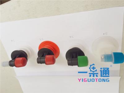 China Saco de plástico do conector de VITOP no saco asséptico do adaptador 25L da caixa na caixa para o suco de fruto à venda