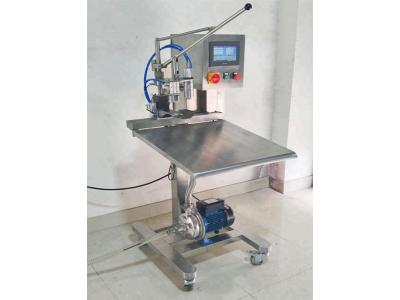 China Semi Automatic 5L Aseptic BIB Filling Machine For Ginger Juice for sale