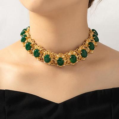 China Environmental Friendly Wholesale Fashionable Wedding Jewelry Emerald-Colored Crystal Sparkling Colorful Necklace Set for Women for sale