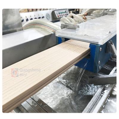 China Profile wpc decking flooring extruder equipment manufacturer with discount factory for sale