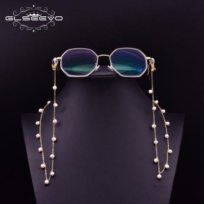 China Natural White Pearl Glasses Chains Neck Hanging Rack For Women Mother Vintage Reading Accessories GH0012 for sale