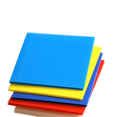 China V2 Flame Retardant Recyclable Plastic Hollow Corrugated Waterproof PP Floor Protection Sheet for sale