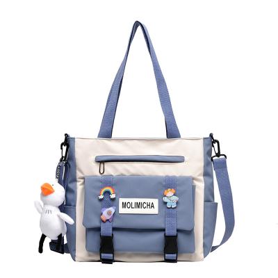 China 2021 hot selling fashion boutique fashion nylon handbag travel outdoor leisure one shoulder messenger bag for sale