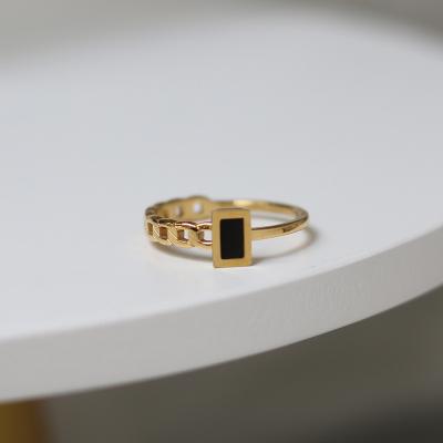 China Acrylic Rings Minimalist Black Square Stainless Steel Trendy 18k Gold Plated Thin Chain Ring For Women Minimalist Black Square Acrylic Rings Wholesale for sale