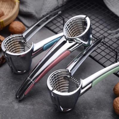 China Sustainable Nut Cracker Tool Nut Stacker Opener With Non-Slip Handle for sale