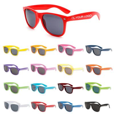 China Promotional Best Fashion Sunglasses OEM Custom Cheap Black Frame Sunglasses With Neon Temples for sale