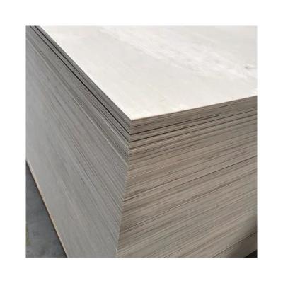 China Modern Hot Sale Best Quality Single Plate 2440*1220 Wholesale LVL Plywood Beam LVL Lumber Plywood for sale