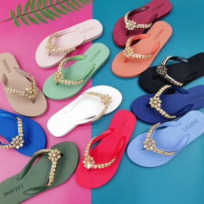 China Fashion Trend Hot Sale Summer Women Beach Wedding Soft Comfortable Chain Flip Flop Slipper Rhinestone Ornament for sale