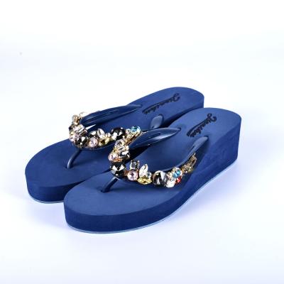 China Fashion trend wholesale rhinestone v shape flip flops crystal clasps shoes decoration chains slippers for women for sale