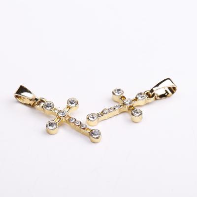 China Gold Plated Fashion Necklace White Crystal Metal Gold Plated Crystal Cross Pendant for sale