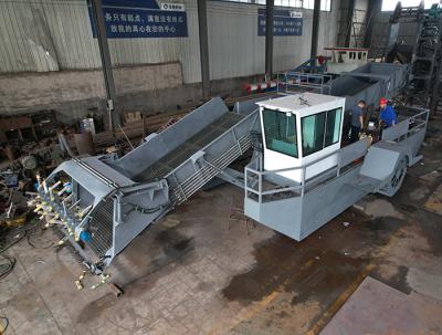 China 88kw power water hyacinth harvester is mainly used to collect water plants on the water en venta