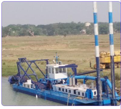 中国 Gabon small 10 inch river sand pumping jet suction dredger for sale 販売のため