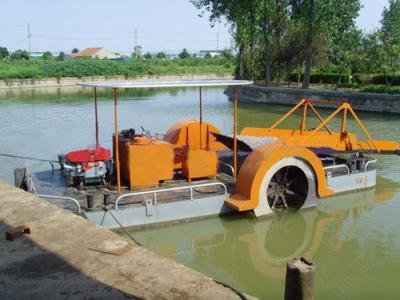 China 50 Liter Capacity Steel Aquatic Weed Harvester with 115kw Diesel Powered 2-Section Rod Design for sale