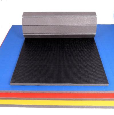 China Eco - Friendly High Quality Wrestling XPE Foam Tatami Judo Roll Mats Flooring for sale