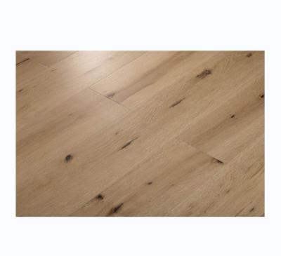 China Hot Selling High Quality Natural Oak Waterproof Wear-resistant Anti-slip Hot Variety Covers New Three-Layer Lock Solid Wood Splice Thatch Flooring for sale