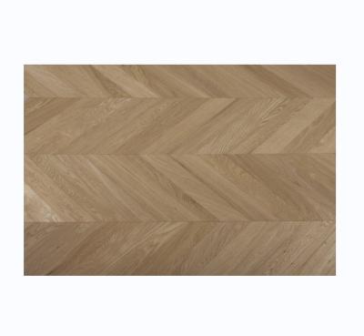 China Factory direct sale waterproof wear-resistant anti-slip oak brushed natural color multi-layer solid wood floor tile herringbone floor with loop connection for sale