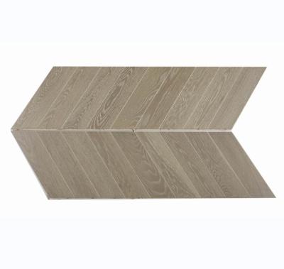 China Factory direct supply waterproof wear resistant anti-slip oak brushed herringbone tile multi-layer solid wood flooring with snap connection for sale