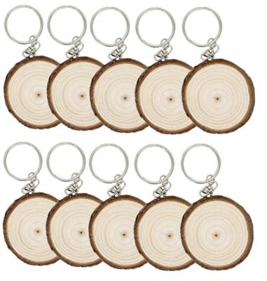 China Creative Christmas Wooden Key Chain Blank Key Chain Car Pendant Wooden Bag Hand Painted Handcrafted Natural Material DIY Vintage Pendant for sale