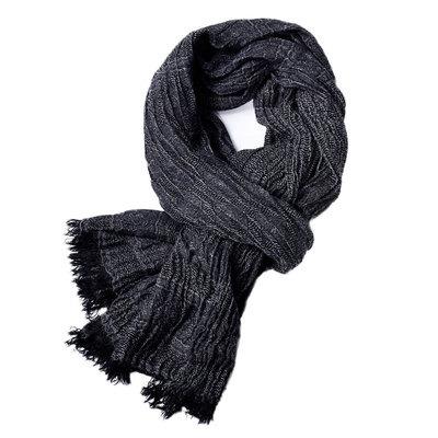 China Neckcover European Yarn-dyed men's new American and American solid color autumn and winter tassel wholesale scarf for men for sale