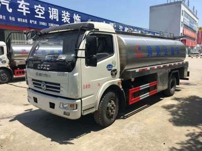 Cina 304 rimorchi dell'autocisterna dell'acciaio inossidabile, camion cisterna fresco di consegna del latte di Dongfeng 8cbm in vendita