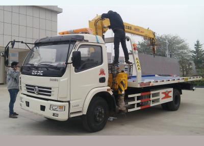 Cina 5 metri del demolitore di camion di rimorchio a base piatta con 3,2 il sollevamento del carro-gru di tonnellata XCMG in vendita