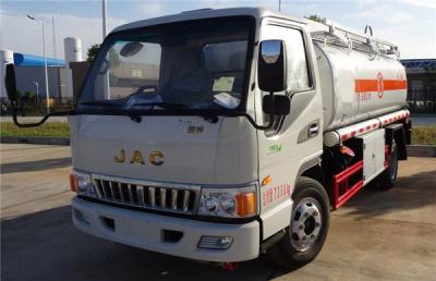 China JAC 4x2 5000 Liter de Mobiele van de de Vrachtwagenbrandstof van de Olieautomaat Bijtankende Vrachtwagen voor 2 Mensen Te koop